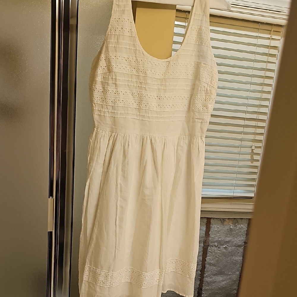 Old Navy Cream Sleeveless Scoop Neck Sundress